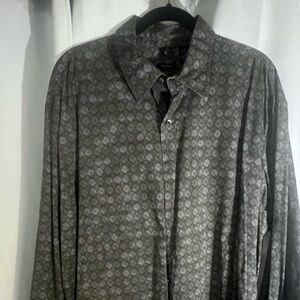 Van Heusen Studio XXL 18-18 1/2 button down shirt mens great pattern